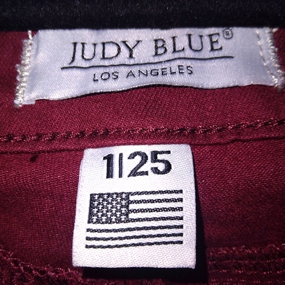[SOLD] Judy Blue Los Angeles Maroon Ultra High Waist Super Flare Size 1/25 - Picture 6 of 11